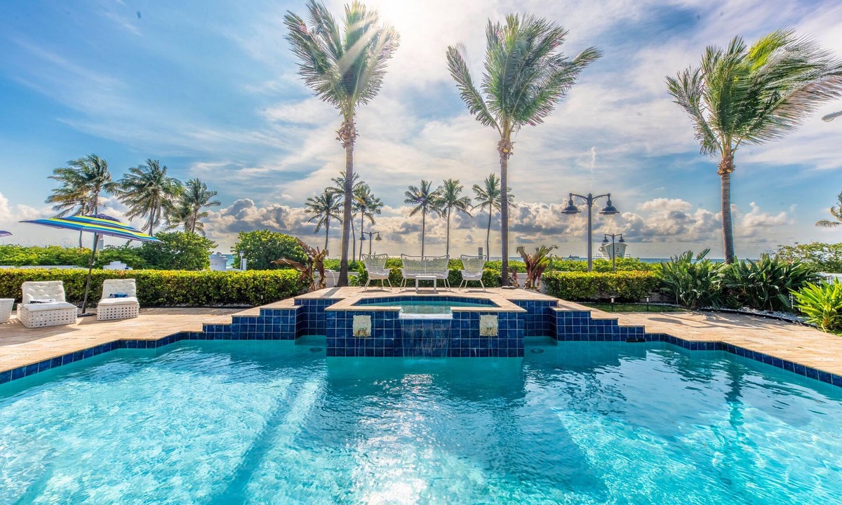 East Fort Lauderdale House | Luxury, space and amenities with an unbeatable beachfront location