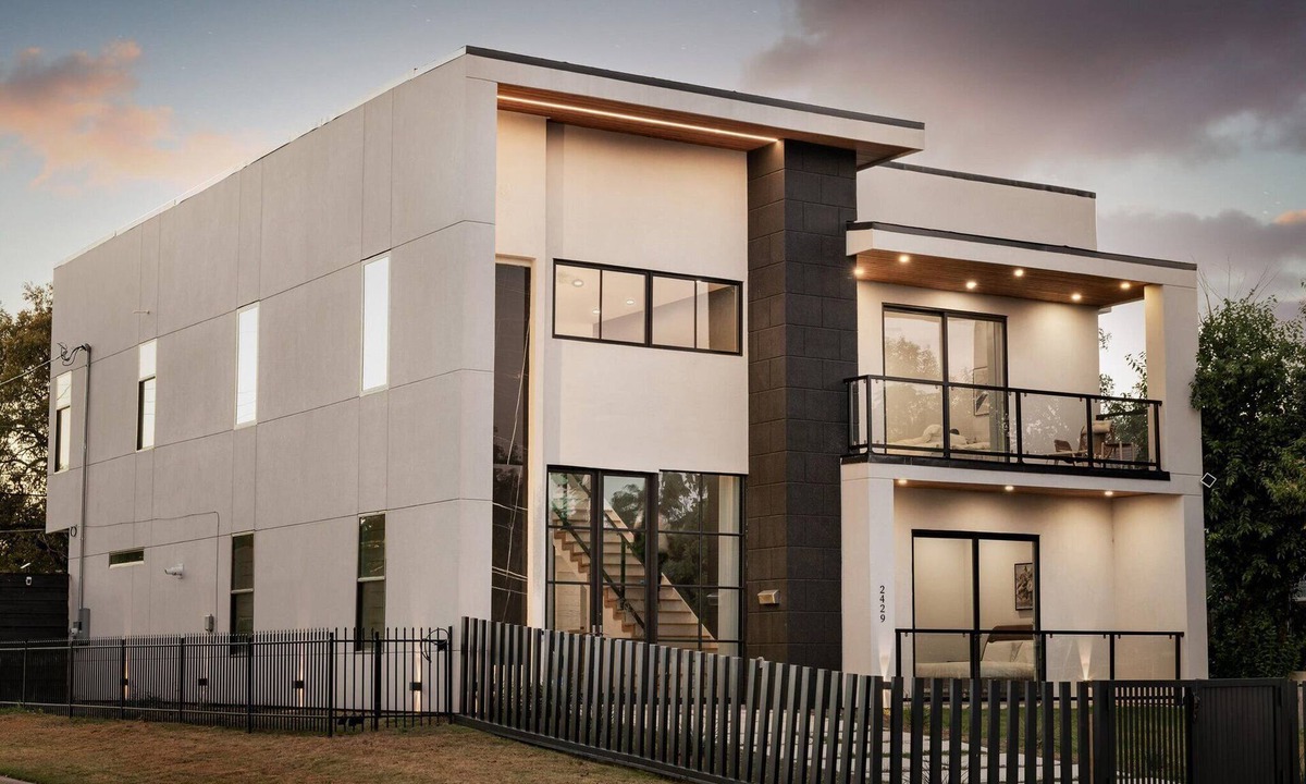 Cedar Crest House | Luxury Spacious 5B3B home 10 mins DT Dallas Bishop Arts World Cup Groups