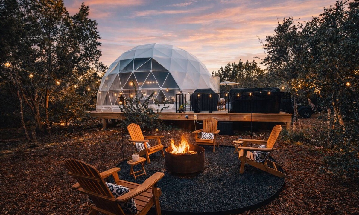 Oatmeal RV Rental | LUXURY STARGAZING GEODOME EXPERIENCE