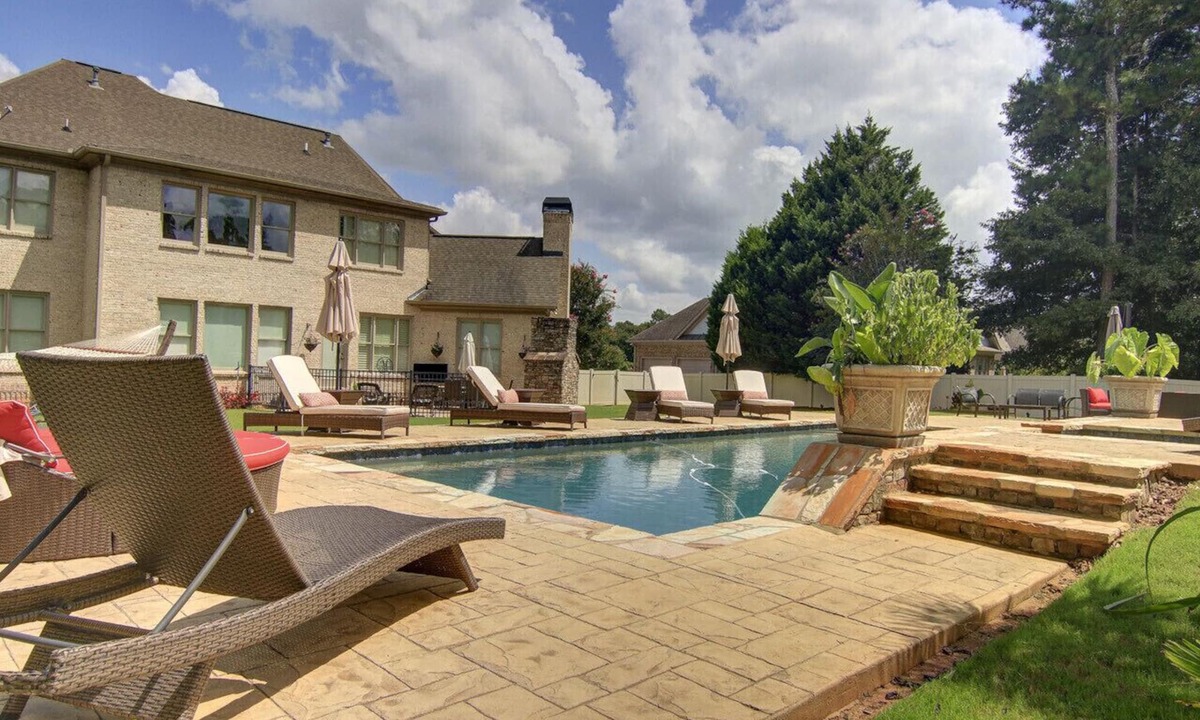 Lawrenceville House | Luxury Stay Near Atlanta soccer The REZORT Experience