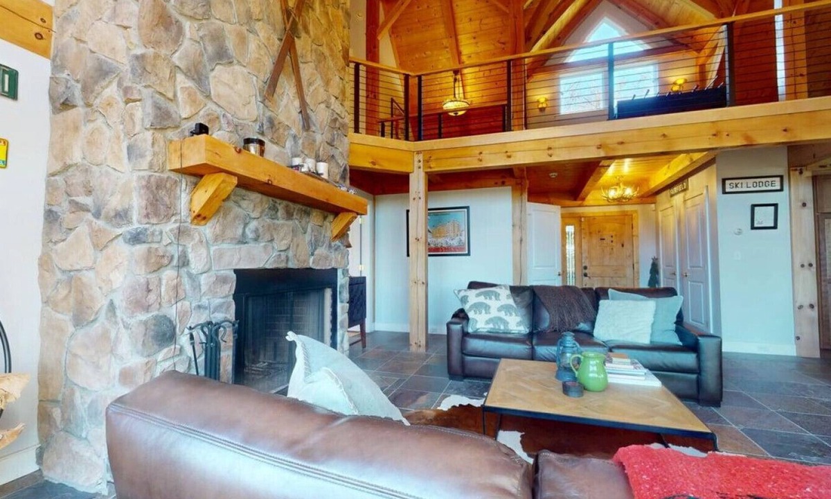 Stratton Mountain House | Luxury Stratton Getaway-On Shuttle,Prime Location!