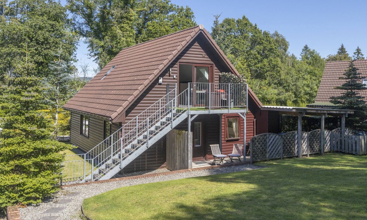 Drymen Apartment | Luxury Studio Apartment with spa bath