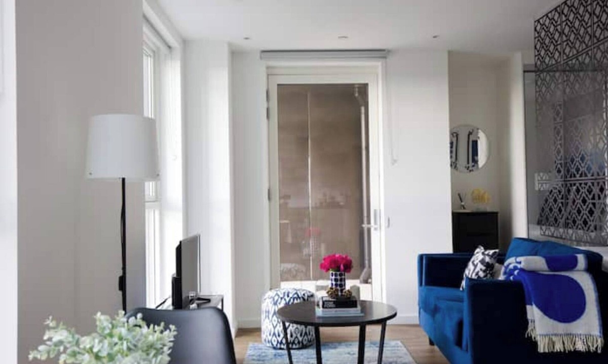 Canning Town South Apartment | Luxury studio flat - 1 min away to station