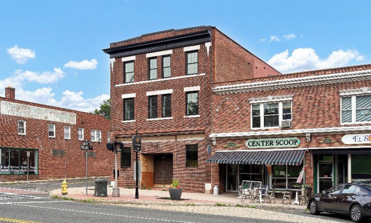 Center Apartment | Luxury Studio In Downtown Manchester,CT