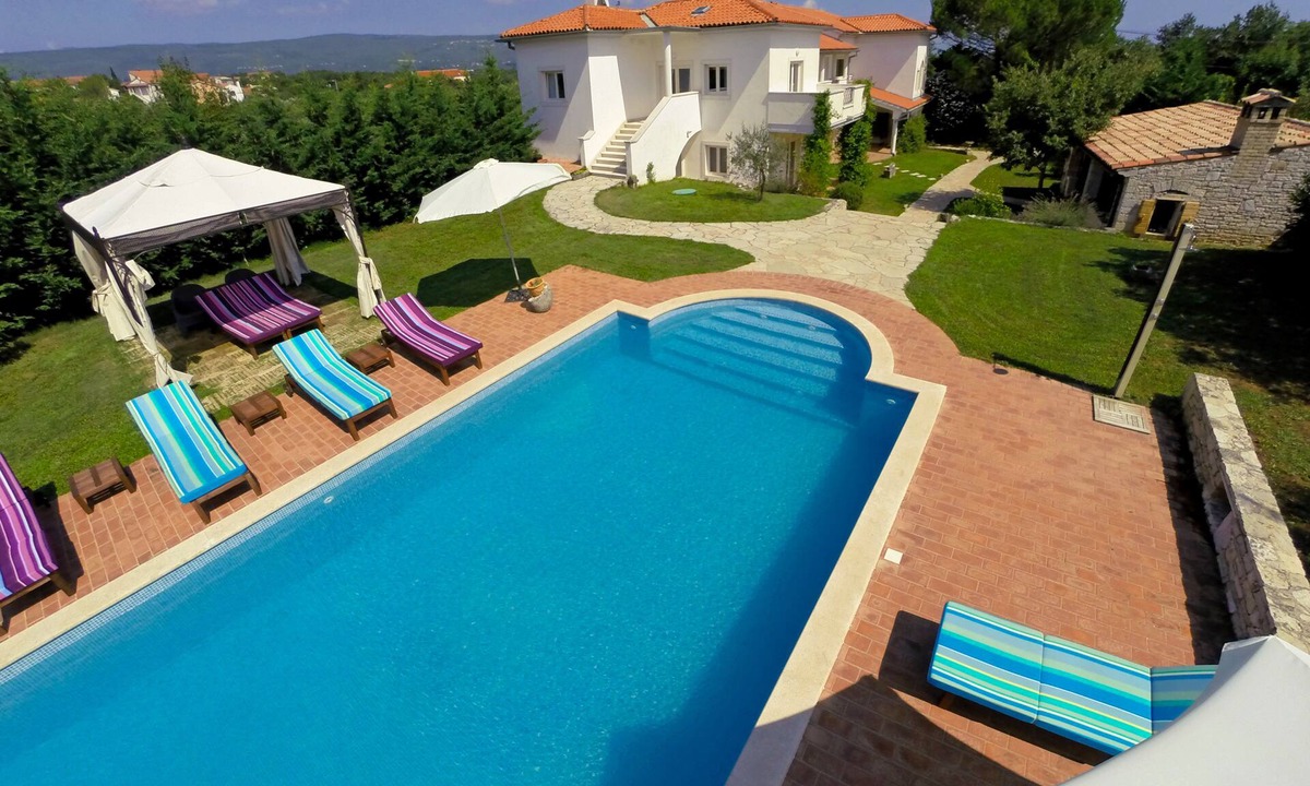 Rakalj Villa | LUXURY SUPER great HOUSE, 5 BEDROOMS, 10 PEOPLE QUIET RESORT