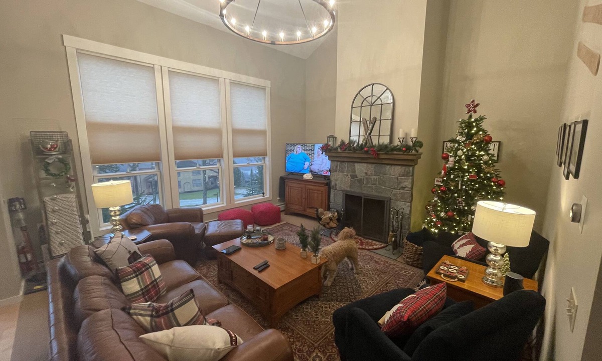 Killington House | Luxury Topridge Ski in/out 3 story townhouse with direct access to SunDog Trail