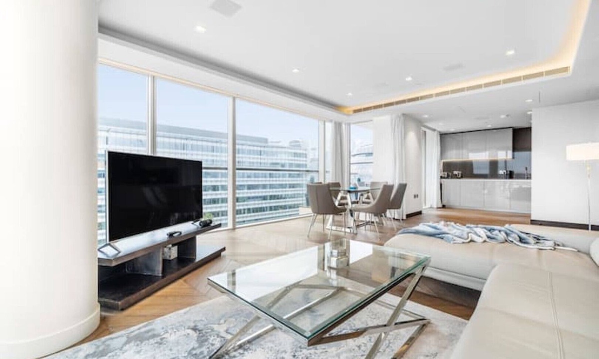 Riverside Apartment | Luxury Tower Bridge 2 Bed Apartment