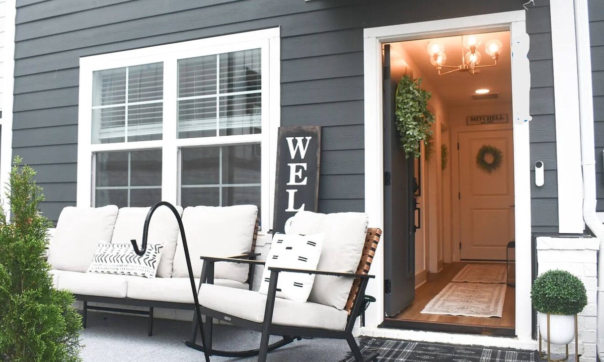 Heron Walk House | Luxury townhome close to downtown!