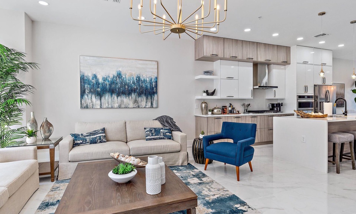 Downtown House | Luxury Townhome, Private Rooftop Jacuzzi