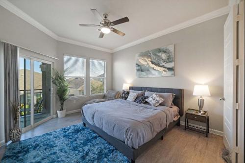 McNeil Apartment | Luxury Townhomes - Evonify Stays