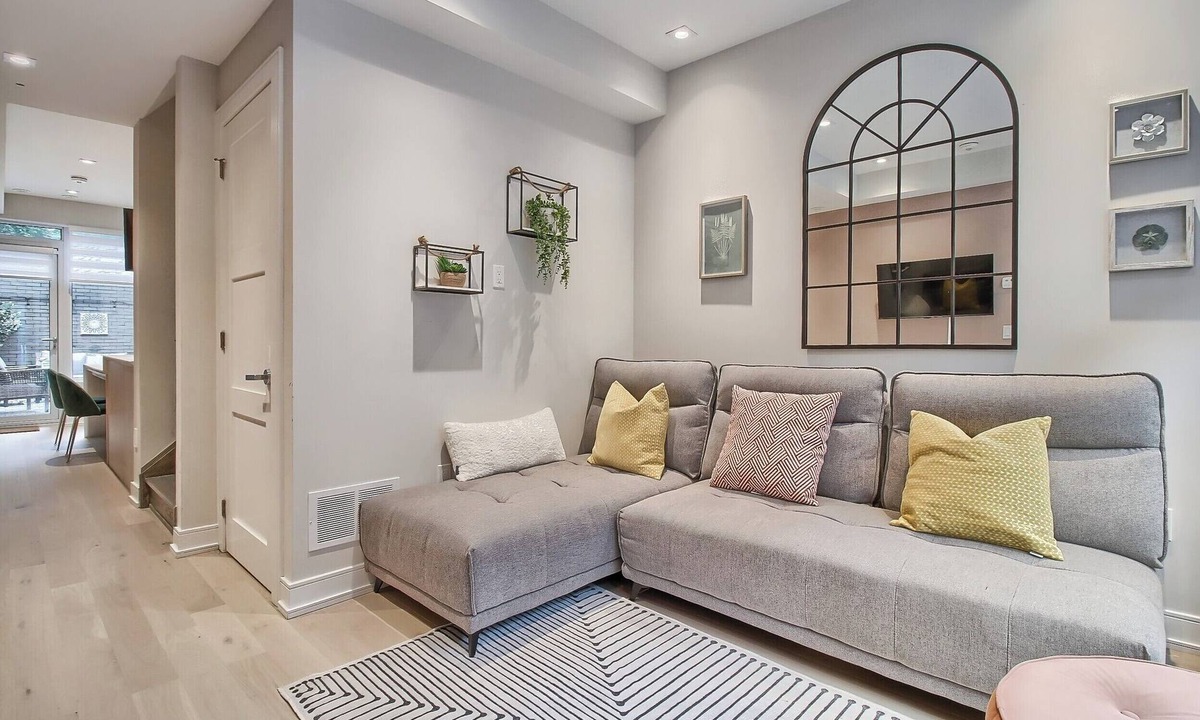 Bloor-Yorkville House | Luxury Townhouse in Downtown Toronto