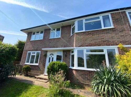 Farnham Apartment | Luxury Two Bed Deluxe Maisonette