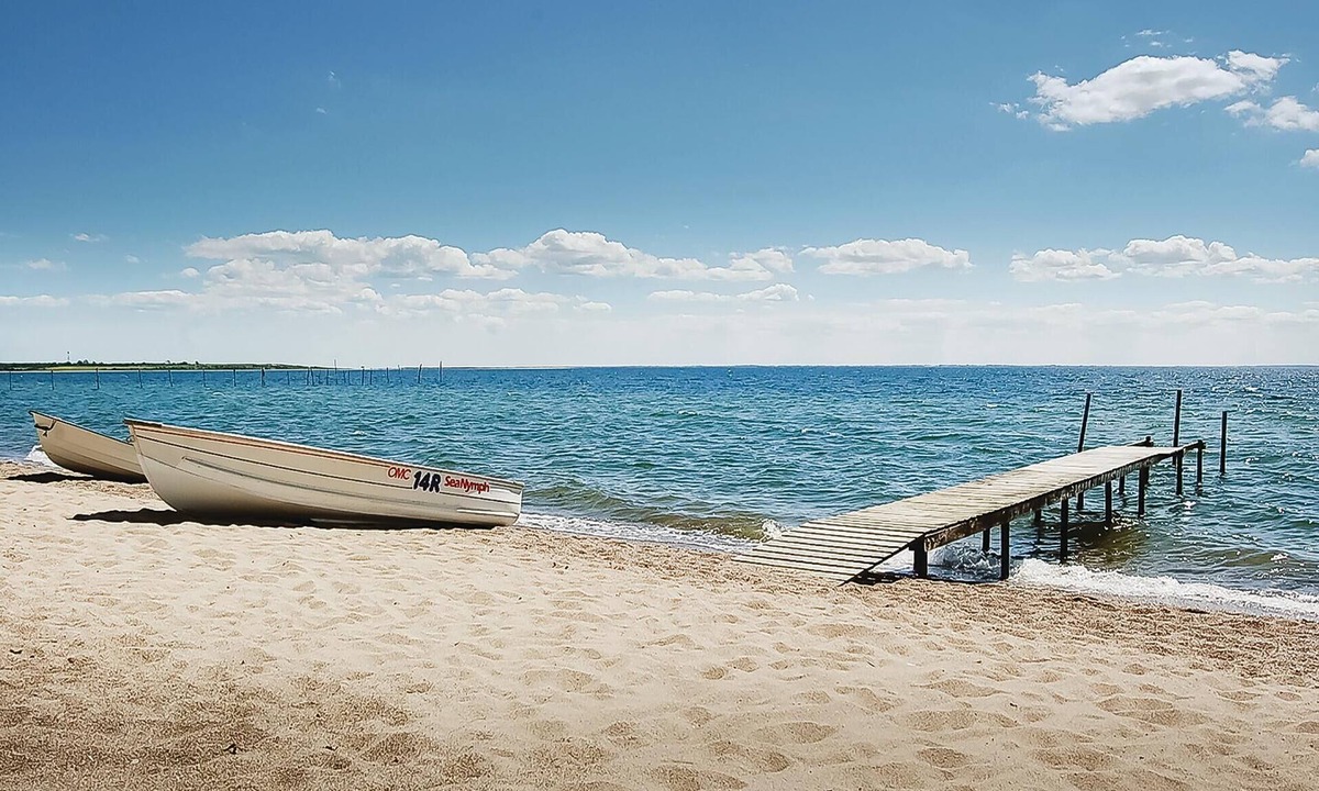 Kelstrup House | Luxury vacation home with outdoor wellness area and plenty of space for the whole family.