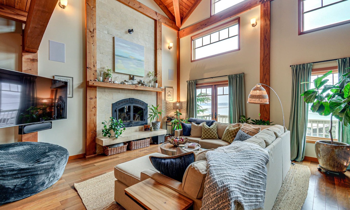 Vashon Island House | Luxury Vashon Vacation Rental w/Beach Access!