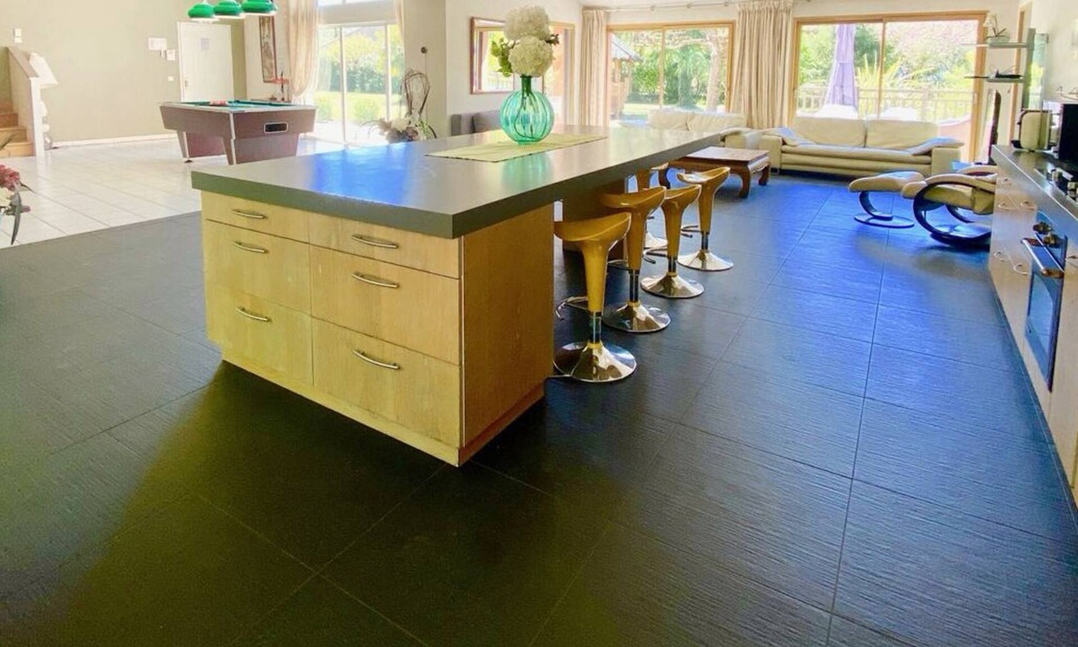 Puymoyen Villa | LUXURY VILLA ANGOULEME