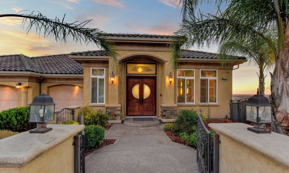 Folsom House | Luxury Villa at Terrazzo Hill