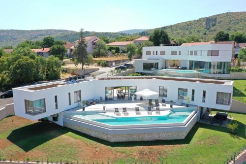 Zmijavci Villa | Luxury villa Azure in Imotski, wellness oasis
