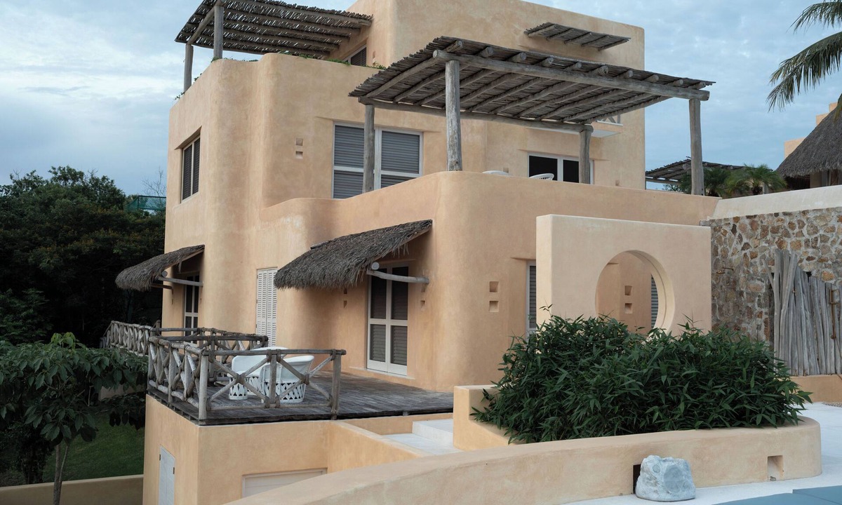 Costa Careyes Villa | Luxury Villa: Beachfront & Premium Services