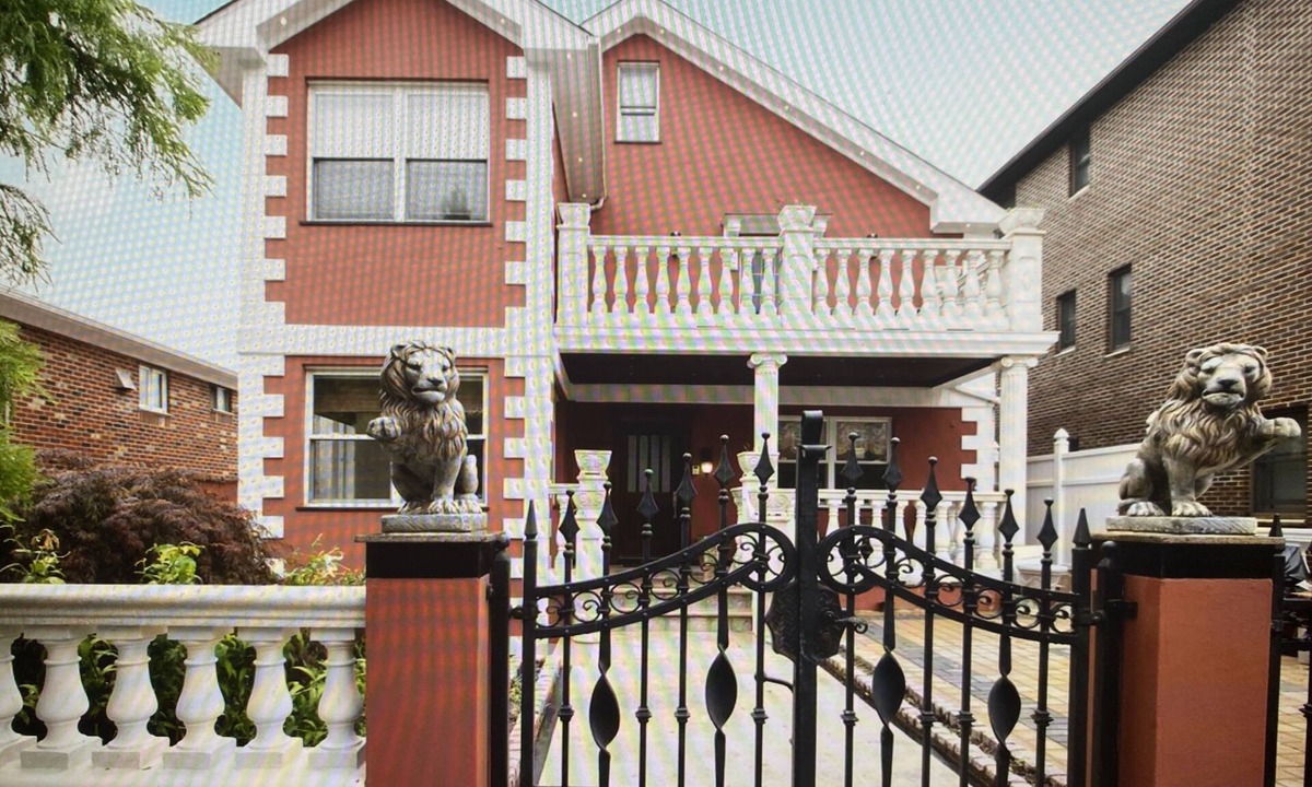 Ditmars Steinway Villa | Luxury Villa close to NYC