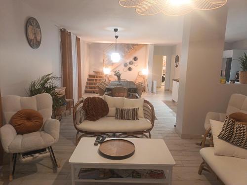 Carquefou House | Luxury Villa Evasion Spa and Pool near Nantes