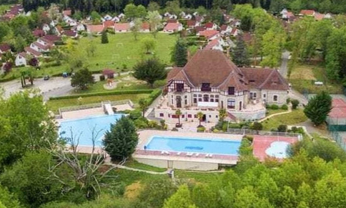 Daumazan-sur-Arize House | Luxury villa on park with 2 pools