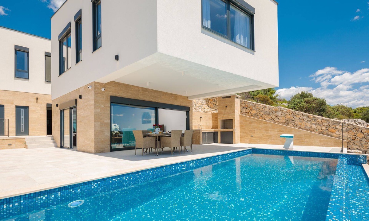 Okrug Gornji Villa | Luxury Villa Gold Pearl with Pool