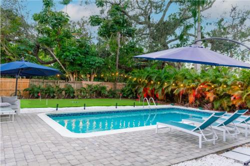 River District House | Luxury Villa Heated Pool, Putt-Putt & Bocce