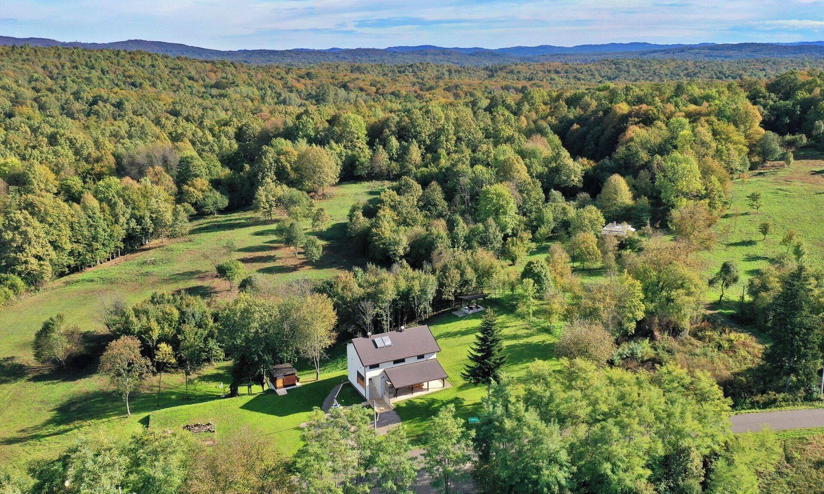 Grabovac House | Luxury villa in the heart of Lika with wellness, nature and close to Plitvice Lakes.