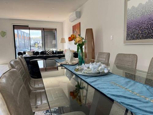 Long Bay House | Luxury Villa- Long Bay Manhattan