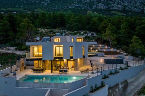 Orebic Villa | Luxury Villa Mare & Luce seaside heated pool sauna