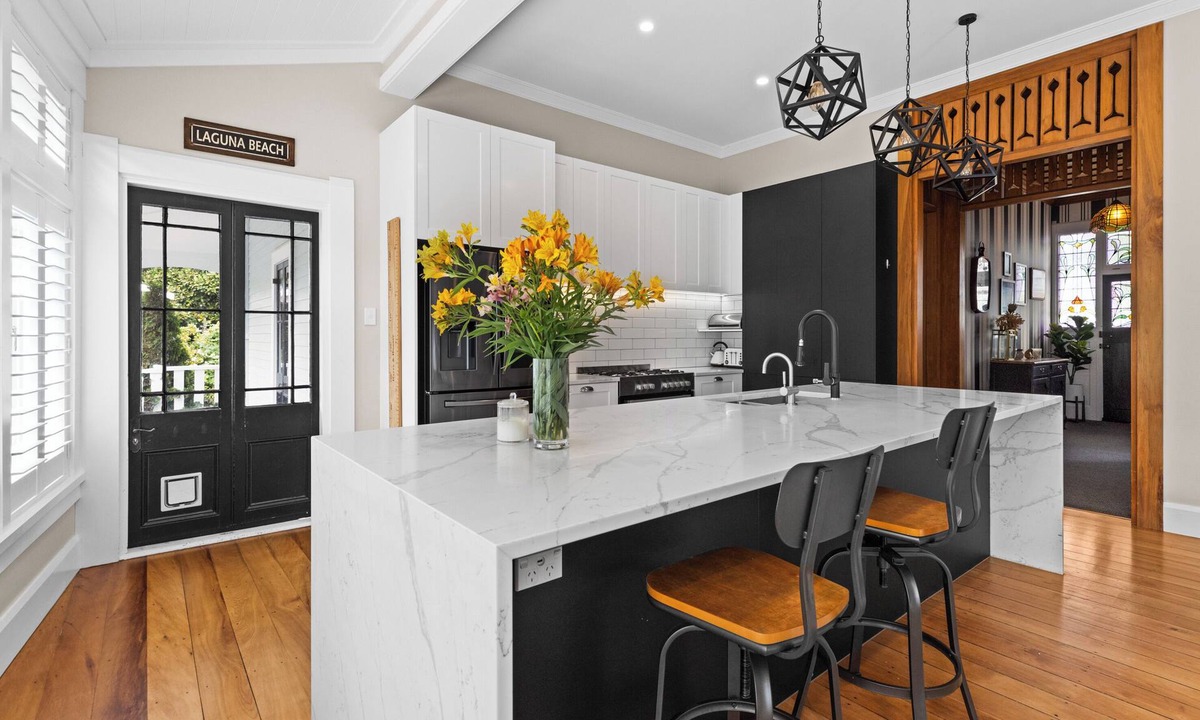 Bluff Hill Villa | Luxury Villa on Napier Hill