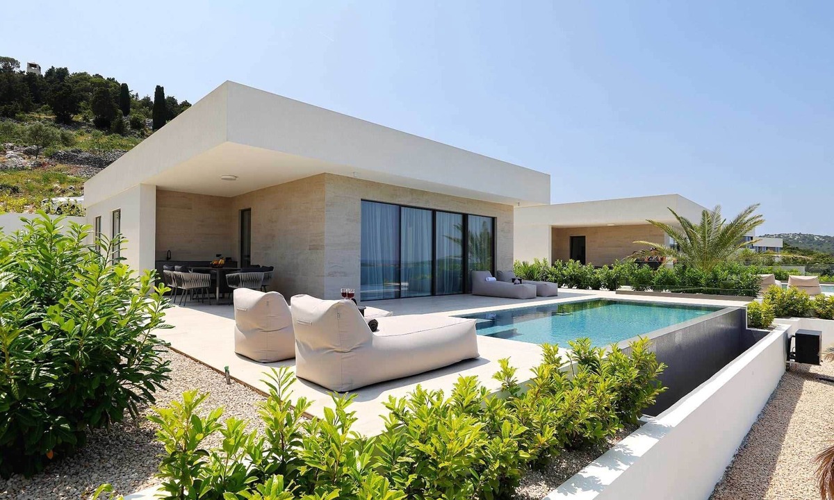 Kraj Villa | Luxury Villa Pasman Amethyst with Pool