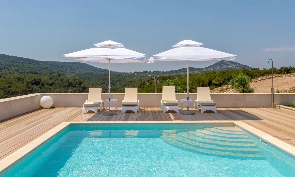 Jelsa Villa | Luxury Villa Pearl of Hvar with Swimming Pool