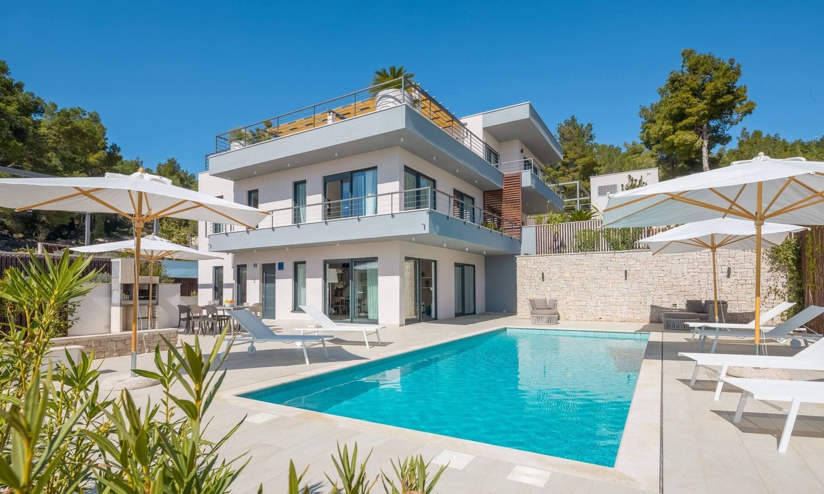 Milna (Brac) Villa | Luxury Villa Romeo with Heated Pool