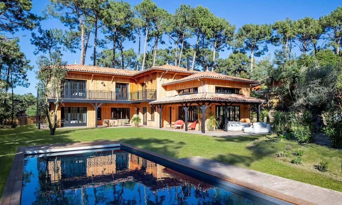 Le Canon Villa | Luxury villa with heated pool