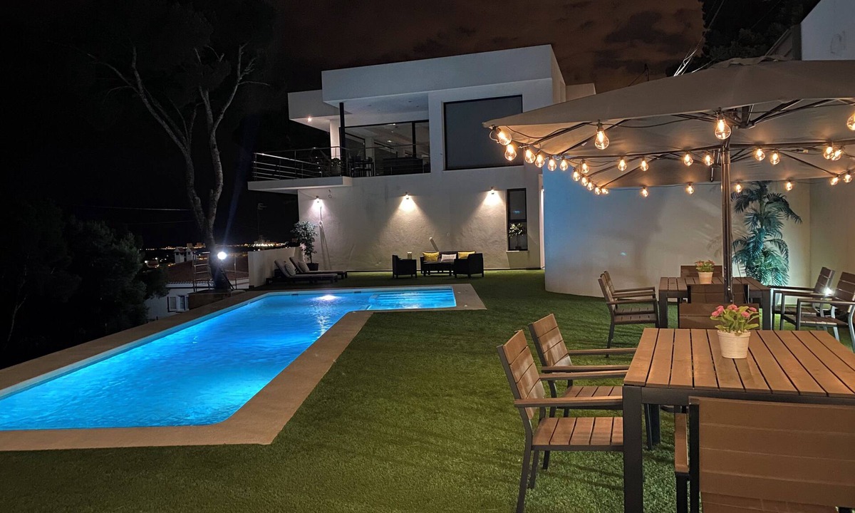 Sagunto Villa | Luxury Villa with Mediterranean views for 12 people -Valencia-