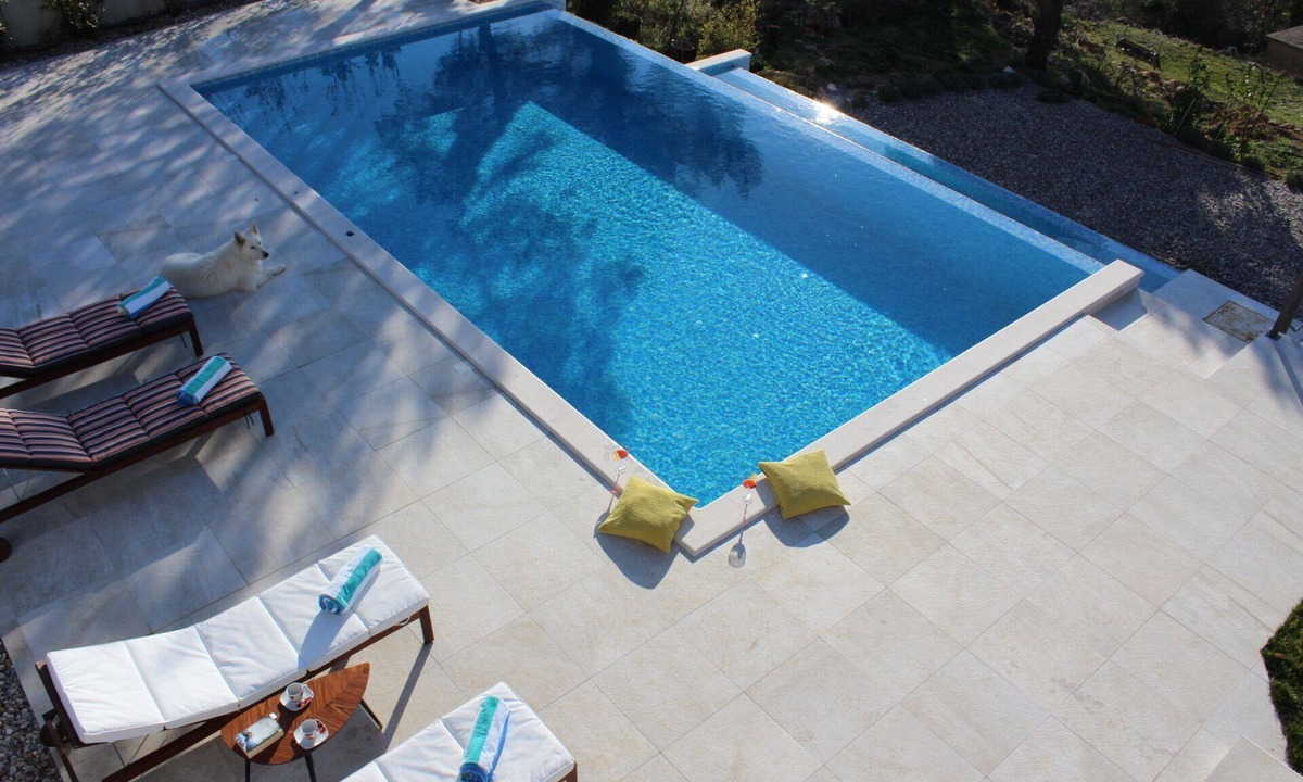 Tucepi Villa | Luxury Villa Yanko with pool, sea view, hot tub and view of the Biokovo Skywalk
