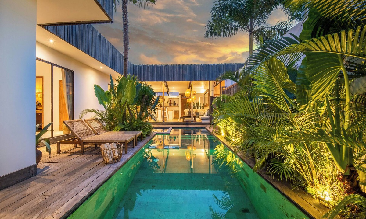 Umalas Villa | Luxury Villa Yogisurf 3 pool & jacuzzi