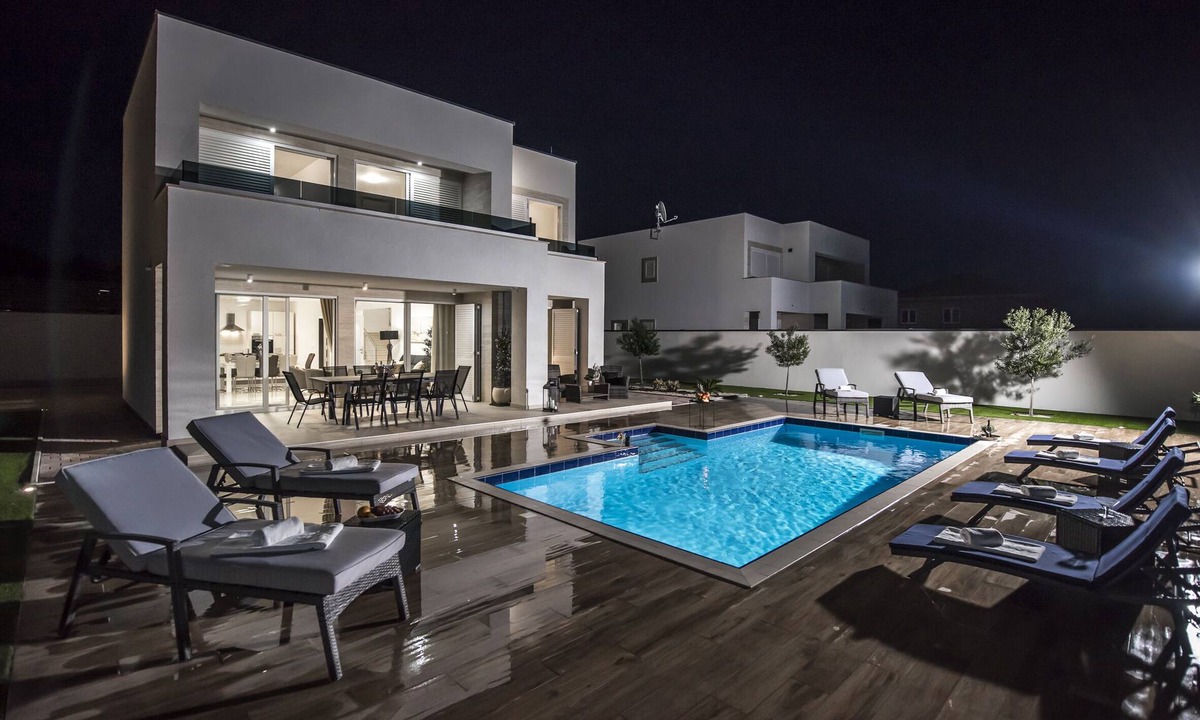 Novalja Villa | Luxury Villas Royal II with Private Pool