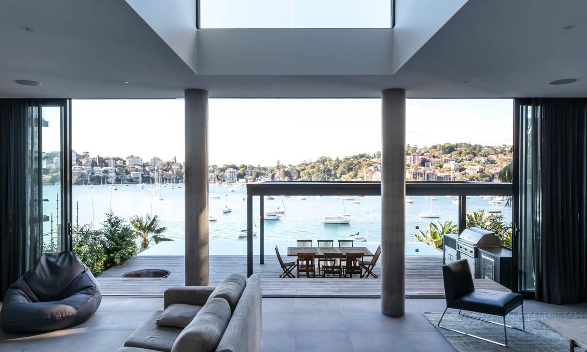 Darling Point Villa | Luxury Villas Sutherland (Heated Pool)