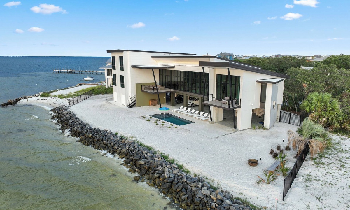 Pensacola Beach House | Luxury Waterfront 6 Bedroom. 6.5 Bath Home with Private Pool!