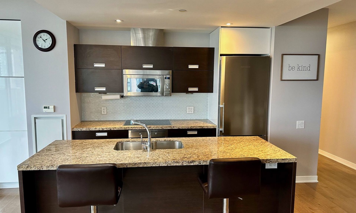 Humber Bay Condo | Luxury Waterfront Condo Toronto