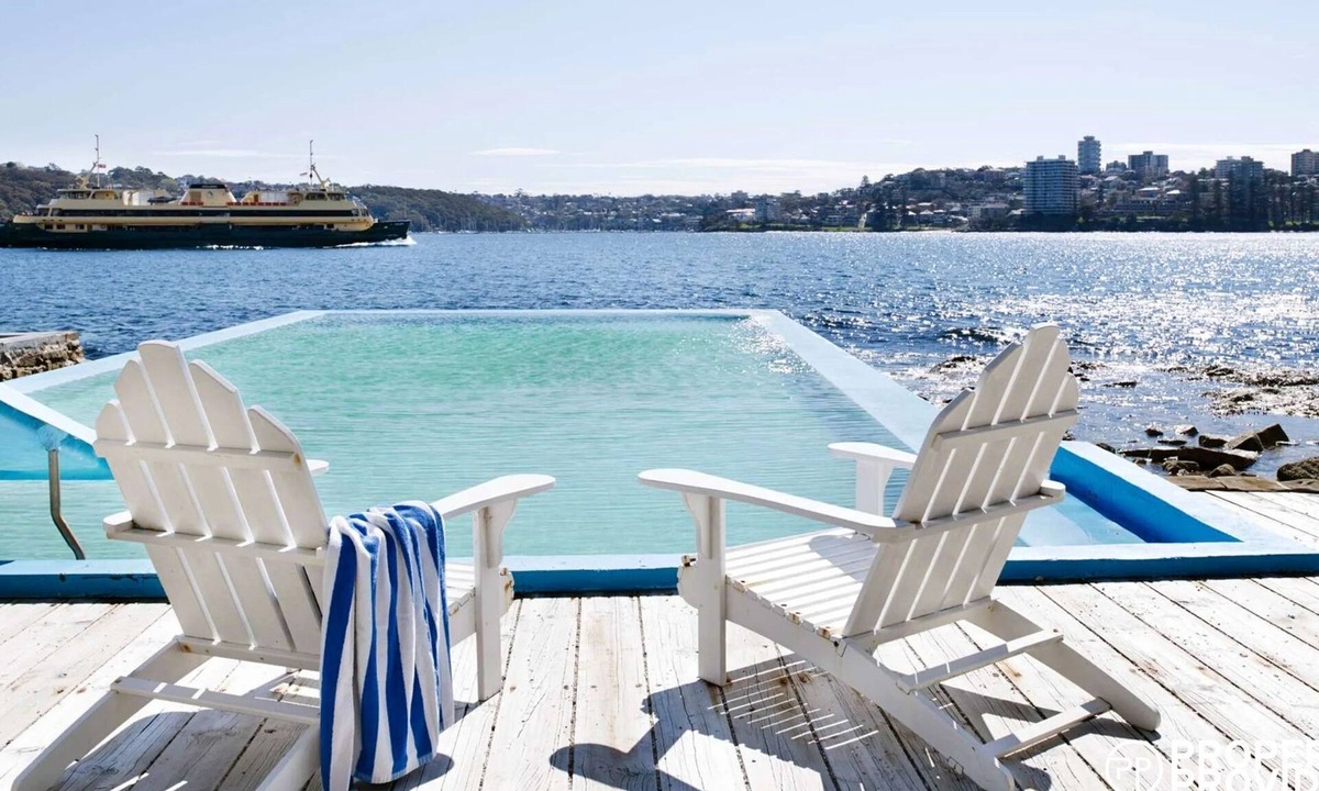Manly House | Luxury waterfront house on Harbour with pool!