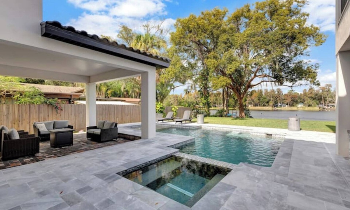 Greater Northdale Villa | Luxury Waterfront Villa w/Pool, Jacuzzi