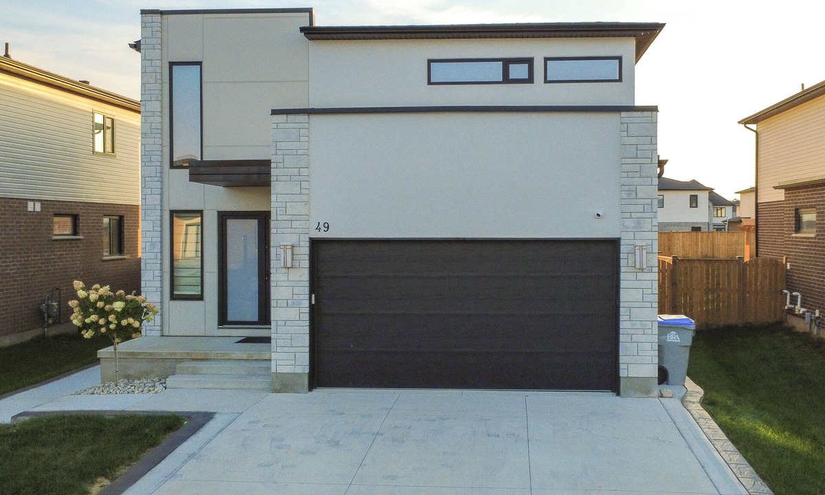 Middlesex Centre House | Luxury with comfort