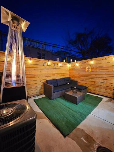 Newbold House | Luxury World Cup Spot with Rooftop and Cozy Fireplace