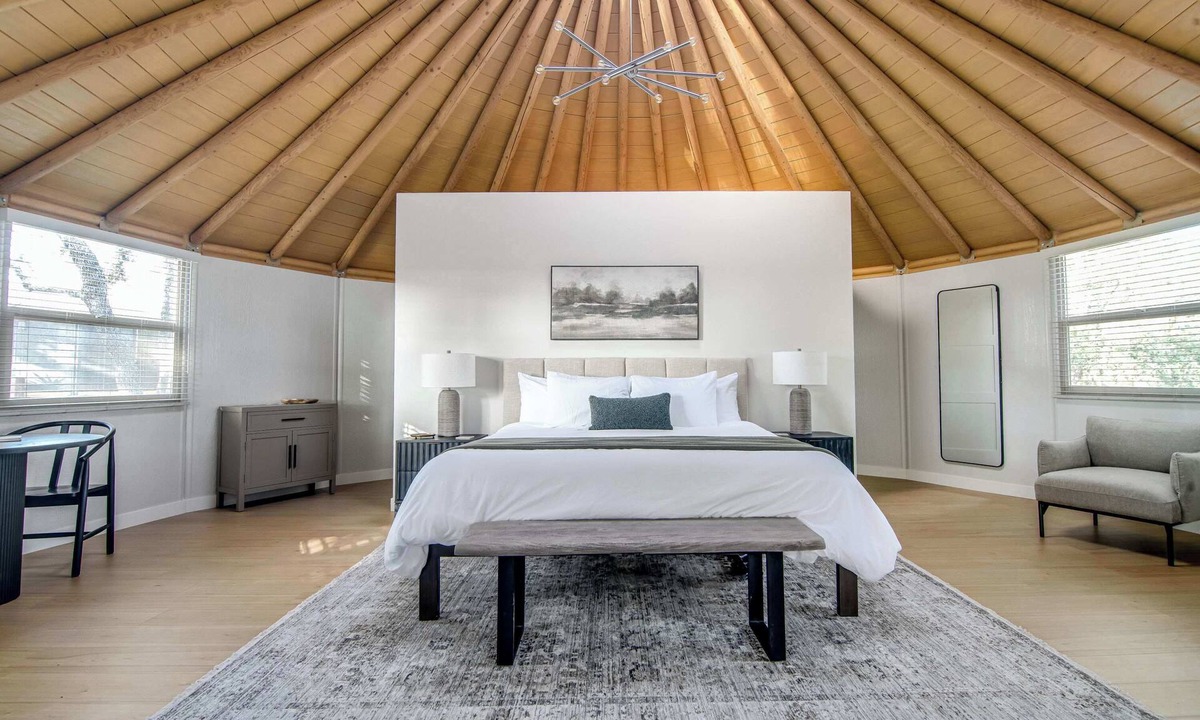 Fredericksburg House | Luxury Yurt in Fredericksburg - Malbec at Haven