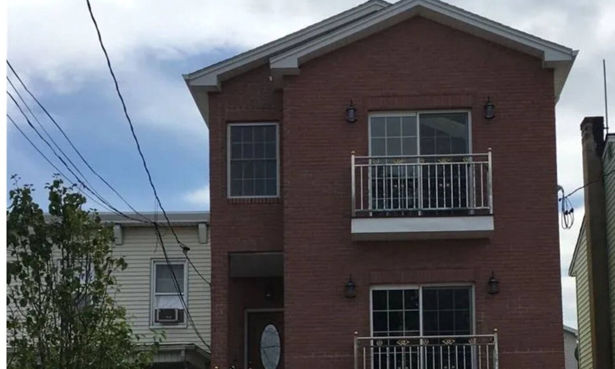 Hackensack River Waterfront Apartment | Luxury3BR Apartment/PrivateEntrance/Free Parking