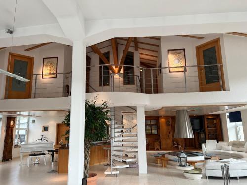 Rorbas Villa | Luxus-Loft Atrium -X-