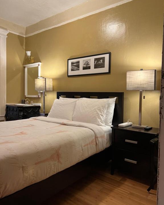 Theater District Hostel | Luz Hotel